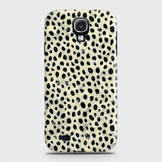 Samsung Galaxy S4 Cover - Bold Dots Series - Matte Finish - Snap On Hard Case with LifeTime Colors Guarantee