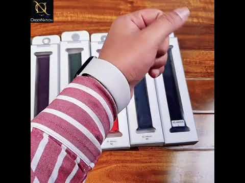 Apple Watch Series 5 (44mm) - Medium 16cm - Pine Green - Soft Flexible Sillicone Band