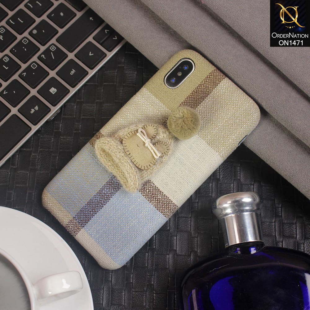 Trendy Check Texture Febric With Cute Warm Hat Case For iPhone XS / X - Skin