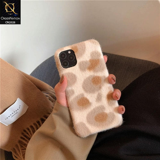 Cute Warm Wool Leopard Skin Soft Case For iPhone 11 Pro - Brown