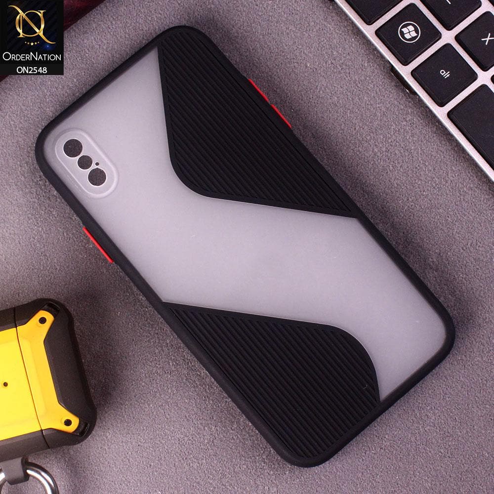 iPhone XS Max Cover - Black - New Ziggy Line Wavy Style Soft Case