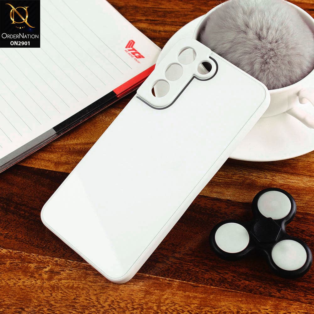 Samsung Galaxy S22 5G Cover - White  - New Glossy Shine Soft Borders Camera Protection Back Case