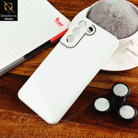 Samsung Galaxy S22 5G Cover - White  - New Glossy Shine Soft Borders Camera Protection Back Case