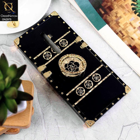 Oppo Reno 2F Cover - Design 1 - 3D illusion Gold Flowers Soft Trunk Case With Ring Holder