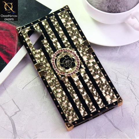 Samsung Galaxy Note 10 Plus Cover - Design 2 - 3D illusion Gold Flowers Soft Trunk Case With Ring Holder
