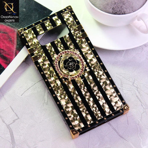 Samsung Galaxy Note 8 Cover - Design 2 - 3D illusion Gold Flowers Soft Trunk Case With Ring Holder