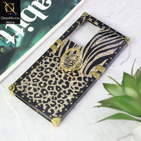 Samsung Galaxy Note 20 Ultra Cover - Design1 - Trendy Stripes Pattern Golden Square Case With Matching Bling Ring Holder