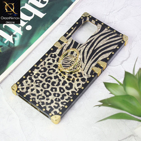 Oppo Find X3 Lite Cover - Design1 - Trendy Stripes Pattern Golden Square Case With Matching Bling Ring Holder