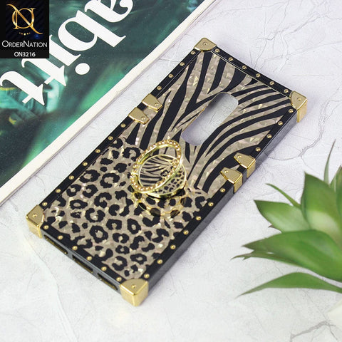 Vivo V17 Pro Cover - Design1 - Trendy Stripes Pattern Golden Square Case With Matching Bling Ring Holder