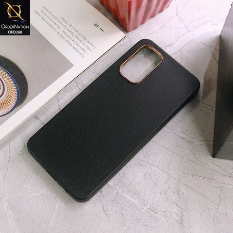 Samsung Galaxy A32 Cover - Black - Electroplated Camera Ring leather Texture Soft Case