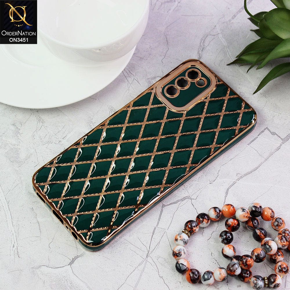Samsung Galaxy A02s Cover - Green - Soft TPU Shiny Electroplated Golden Lines Camera Protection Case
