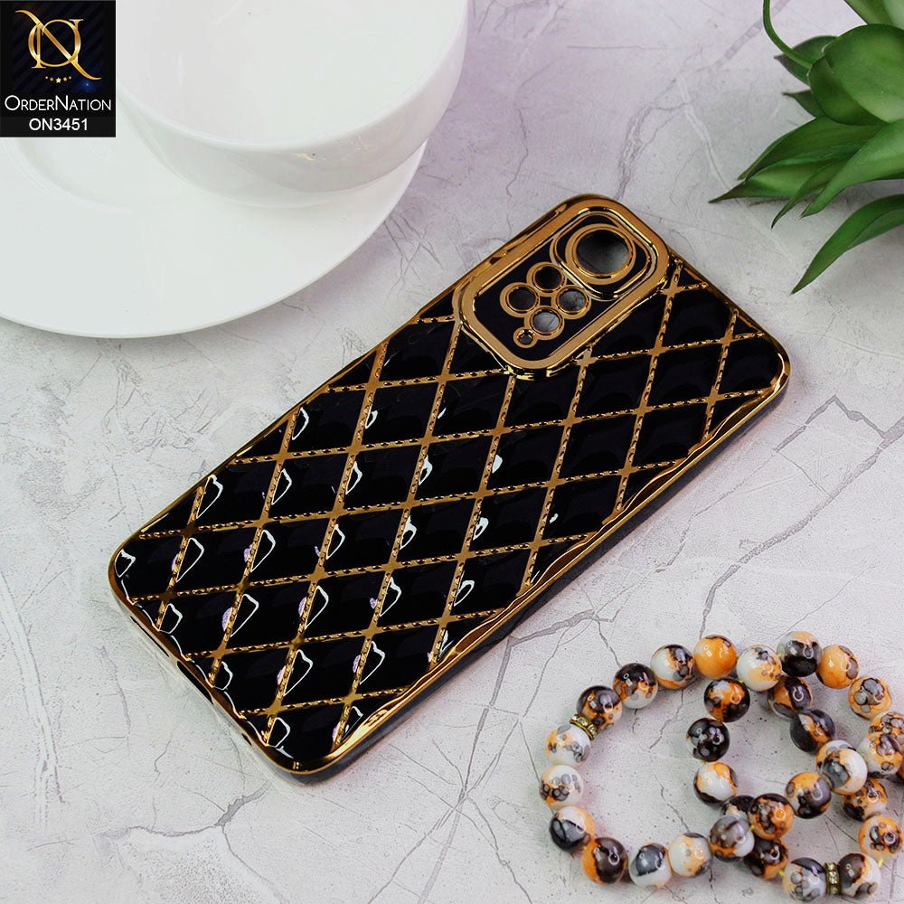 Xiaomi Redmi Note 11 Cover - Black - Soft TPU Shiny Electroplated Golden Lines Camera Protection Case