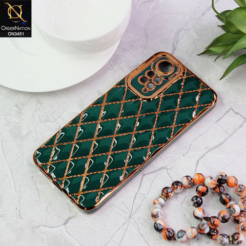 Xiaomi Redmi Note 11 Cover - Green - Soft TPU Shiny Electroplated Golden Lines Camera Protection Case