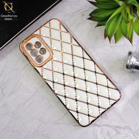 Samsung Galaxy A13 Cover - White - Soft TPU Shiny Electroplated Golden Lines Camera Protection Case