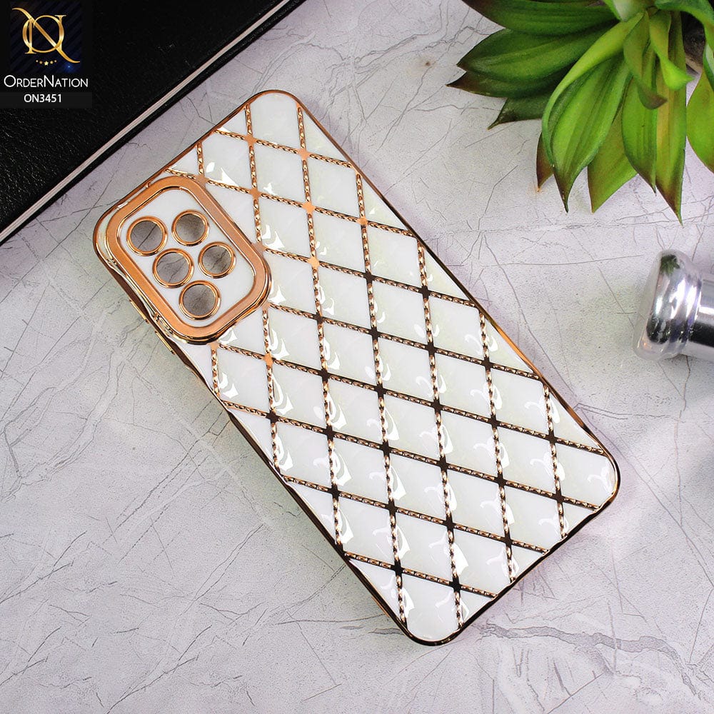 Samsung Galaxy A23 5G Cover - White - Soft TPU Shiny Electroplated Golden Lines Camera Protection Case