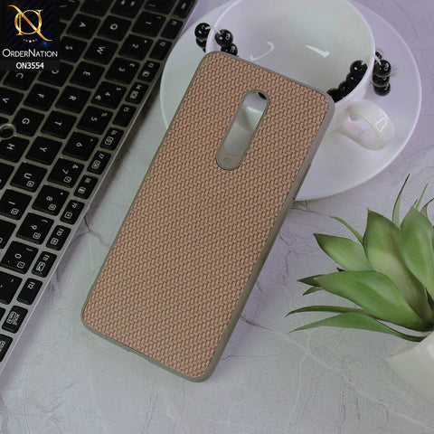 OnePlus 7 Pro Cover - Light Brown - Carbon Fiber Texture Soft Silicone Case
