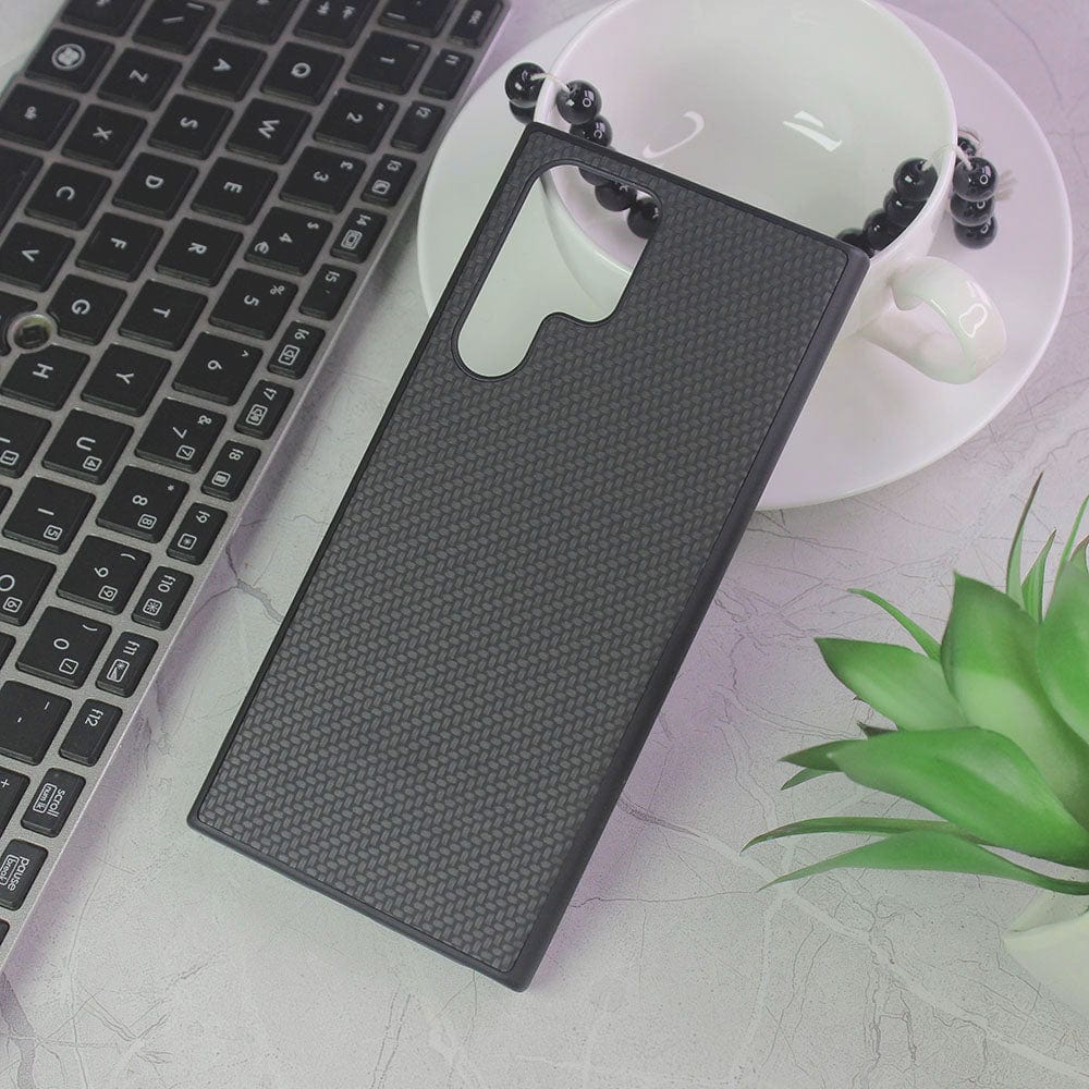 Samsung Galaxy S22 Ultra 5G Cover - Black - Carbon Fiber Texture Soft Silicone Case