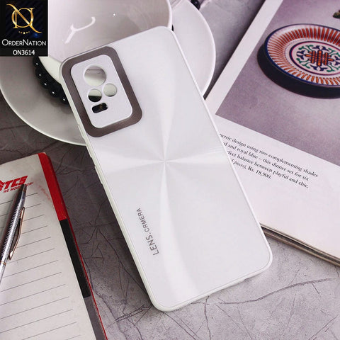 Vivo V21e Cover - White - Radiant Diamond Ray Reflective Aluminum Furnish Soft Borders Cases