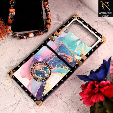 Samsung Galaxy Z Flip 3 5G Cover - Design 2 - Trendy Holographic Design Golden Square Case with Matching Bling Ring Holder