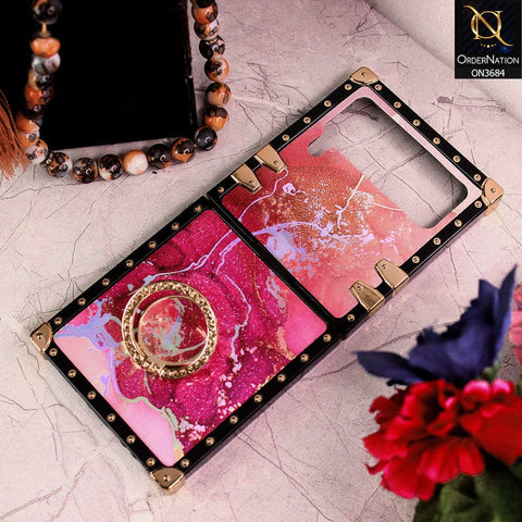 Samsung Galaxy Z Flip 3 5G Cover - Design 4 - Trendy Holographic Design Golden Square Case with Matching Bling Ring Holder