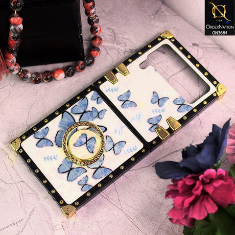 Samsung Galaxy Z Flip 4 5G Cover - Design 6 - Trendy Holographic Design Golden Square Case with Matching Bling Ring Holder