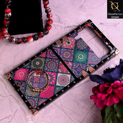 Samsung Galaxy Z Flip 4 5G Cover - Design 7 - Trendy Holographic Design Golden Square Case with Matching Bling Ring Holder
