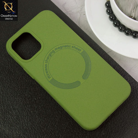 iPhone 12 Cover - Green - Soft Shockproof Sillica Gel Case With Wireless Charging Magnetic Sheet