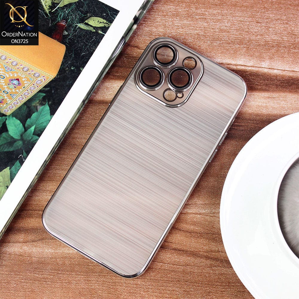iPhone 14 Pro Max Cover - Silver - New Trendy Glossy Border With Camera Protection Soft Silicon Case