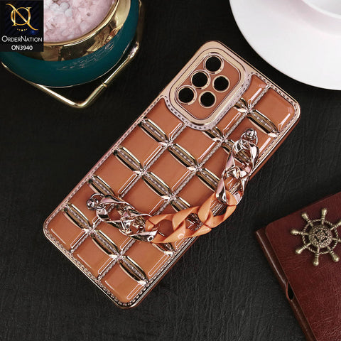 Samsung Galaxy A32 Cover - Brown - 3D Electroplating Square Grid Design Soft TPU Case With Chain Holder