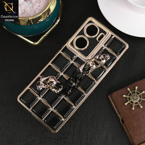 Vivo V29e Cover - Black - 3D Electroplating Square Grid Design Soft TPU Case With Chain Holder