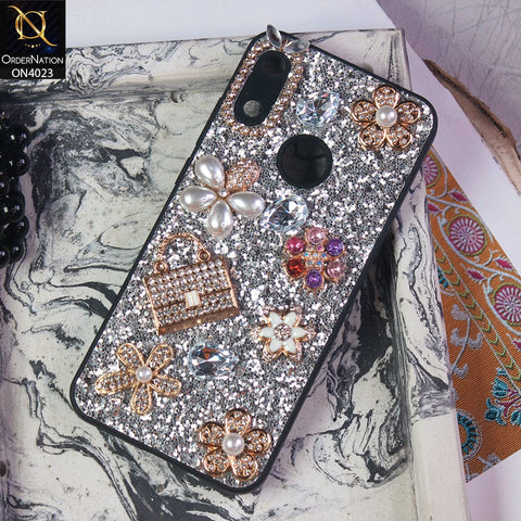 Huawei Y6 2019 / Y6 Prime 2019 Cover - Silver - New Bling Bling Sparkle 3D Flowers Shiny Glitter Texture Protective Case