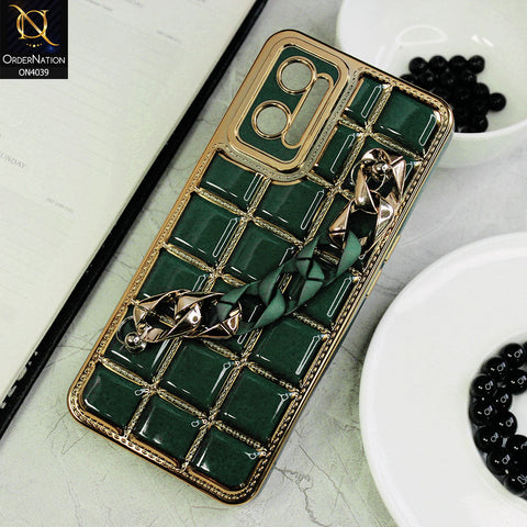 Oppo A96 4G Cover - Green - New Electroplated Soft Silicone Camera Protection Case With Chain Holder