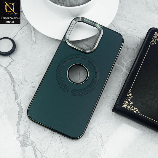 iPhone 15 Pro Max Cover - Green - Wireless Charging Magnetic Sheet Electroplating Borders Leather Shockproof Soft Case