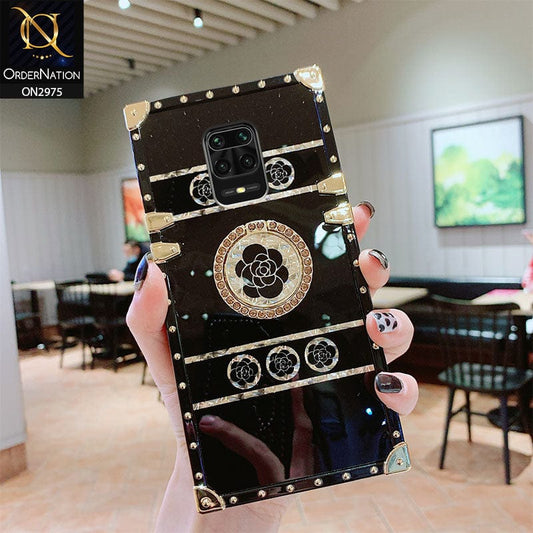 Xiaomi Poco M2 Pro Cover - Design 1 - 3D illusion Gold Flowers Soft Trunk Case With Ring Holder