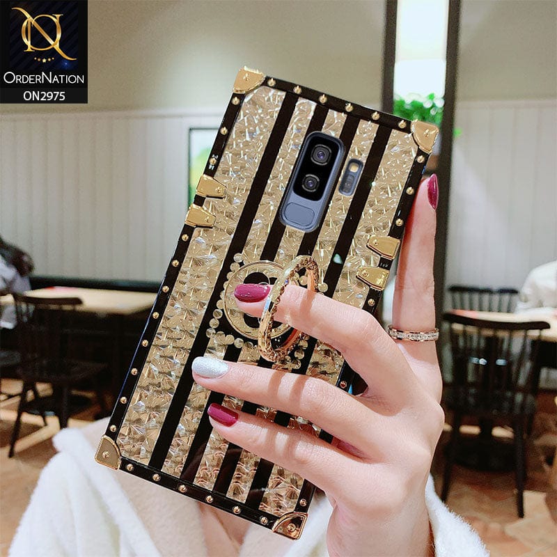 Samsung Galaxy S9 Plus Cover - Design 2 - 3D illusion Gold Flowers Soft Trunk Case With Ring Holder