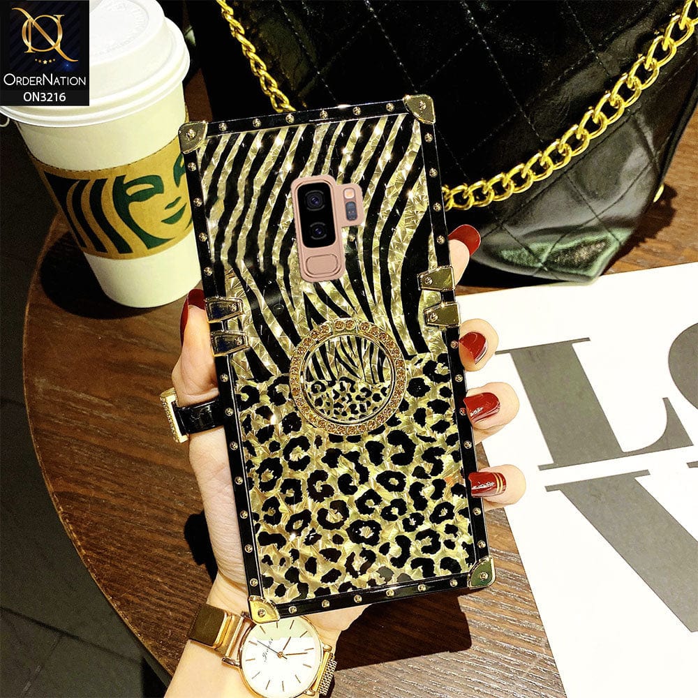 Samsung Galaxy S9 Plus Cover - Design1 - Trendy Stripes Pattern Golden Square Case With Matching Bling Ring Holder