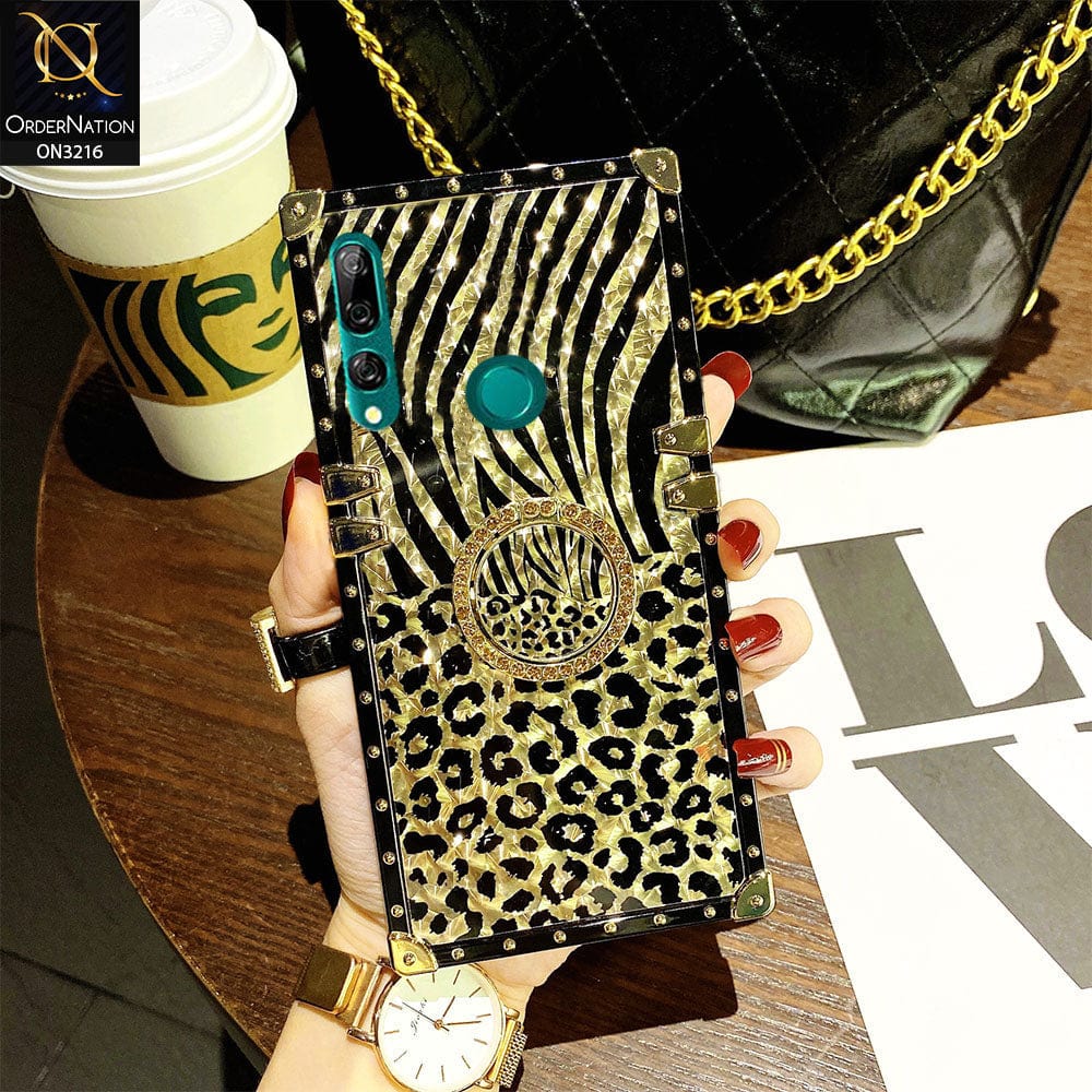 Huawei Y9 Prime 2019 Cover - Design1 - Trendy Stripes Pattern Golden Square Case With Matching Bling Ring Holder
