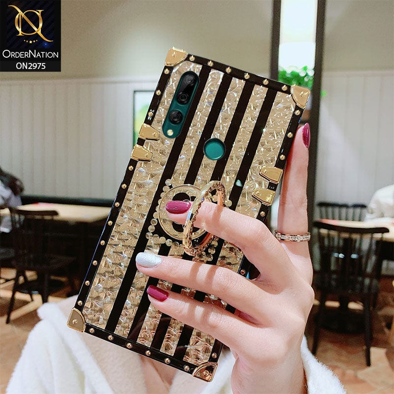 Huawei Y9 Prime 2019 Cover - Design 2 - 3D illusion Gold Flowers Soft Trunk Case With Ring Holder